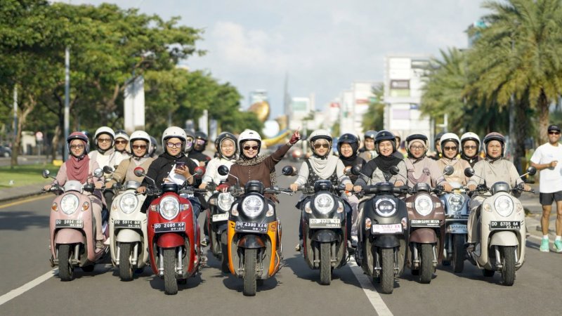 Astra Motor Sulawesi Selatan (Asmo Sulsel) selaku main dealer sepeda motor Honda untuk wilayah Sulawesi Selatan, Sulawesi Barat, Sulawesi Tenggara, dan Ambon, mengimbau seluruh lapisan masyarakat untuk senantiasa menerapkan prinsip #Cari_Aman guna menjaga keselamatan dan kenyamanan perjalanan.