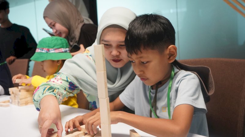 Keseruan rangkaian peringatan Hari Anak Nasional 2026 di KALLA. Puluhan anak karyawan kembali diajak ke lokasi kerja orang tuanya di Wisma Kalla, Jumat (24/7/2026) lalu.