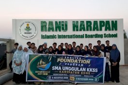 Siapkan Generasi Berdaya Saing Global, SMA Unggulan KKSS Bone Gelar English Foundation Program di Maros
