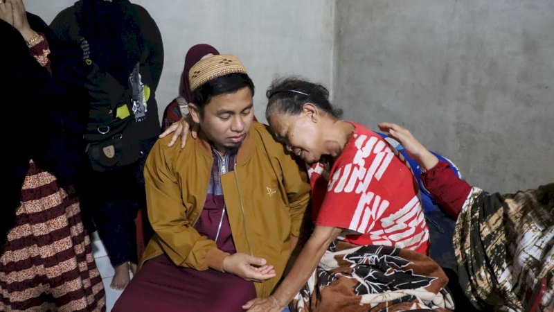 Tasming Hamid Tinjau Korban Kebakaran di Sumur Jodoh, Pastikan Bantuan Segera Disalurkan