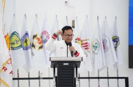 Lantik Pengurus KONI Sidrap, Darmawangsyah Muin Ingatkan Perkuat Kerjasama untuk Pembinaan Atlet