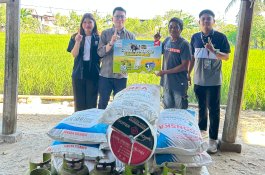 Bantu Petani Hadapi Kekeringan, Asmo Sulsel dan FIFGroup Salurkan Bantuan Pompa Air hingga Pupuk di Sidrap