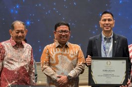 CEO Kalla Toyota Sabet Penghargaan Sulawesi Selatan Industry Marketing Champion 2026 Kategori Automotive