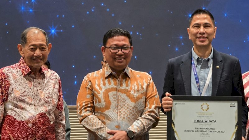 CEO Kalla Toyota Sabet Penghargaan Sulawesi Selatan Industry Marketing Champion 2026 Kategori Automotive