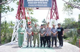 Warga Anabanua Kini Punya Akses Lebih Mudah, Jembatan Gantung Resmi Digunakan