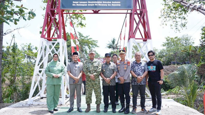 Warga Anabanua Kini Punya Akses Lebih Mudah, Jembatan Gantung Resmi Digunakan