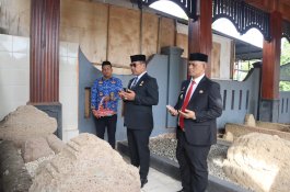 Bupati Wajo Ziarah Taman Makam Pahlawan Empagae bersama Forkopimda