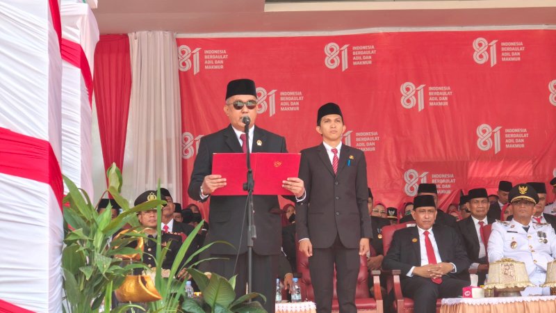 Ketua DPRD Wajo Bacakan Naskah Proklamasi pada Upacara HUT ke-81 Kemerdekaan RI