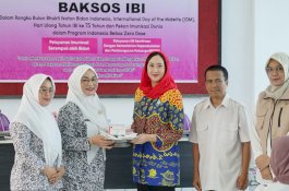 Ketua TP. PKK Bantaeng Buka Bakti Sosial Pelayanan KB Serentak di Puskesmas Kassi-Kassi