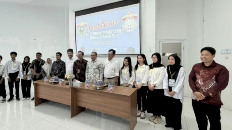 Unhas Migrant Service Center Buka Kelas Migrant Batch 1