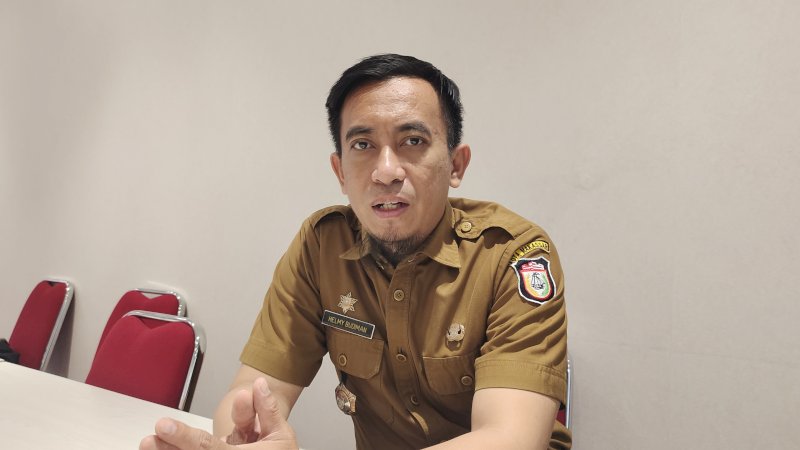 Kepala Dinas Lingkungan Hidup (DLH) Kota Makassar, Helmy Budiman. (Dok Rakyatku)