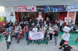 Gandeng Komunitas, Asmo Sulsel Gelar Rolling City Honda CRF Jajahi Ikon Kota Ambon