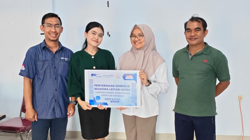 Melalui program Beasiswa Lestari Astra dari Yayasan Amaliah Astra, bantuan pendidikan disalurkan kepada 10 pelajar dari jenjang SD, SMP, hingga SMA di Kampung Berseri Astra (KBA) Burasa Rappocini pada Rabu (19/8/2026).