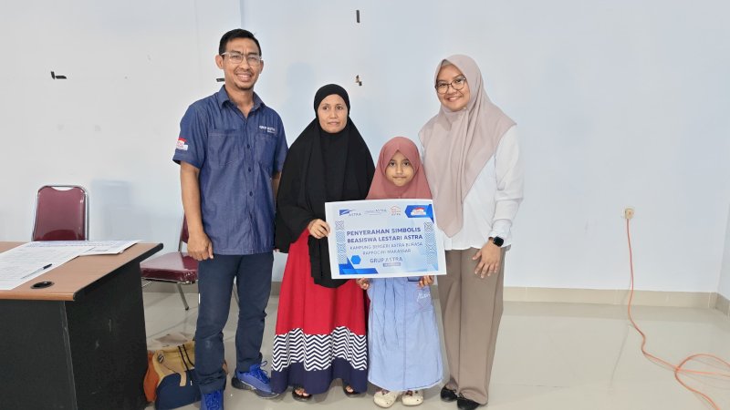 Lurah Rappocini, Rizkiqah Nurul Ramadhini Mimu (Kiki), mengapresiasi kontribusi aktif Grup Astra Makassar yang konsisten memperhatikan kesejahteraan warga melalui sektor pendidikan.