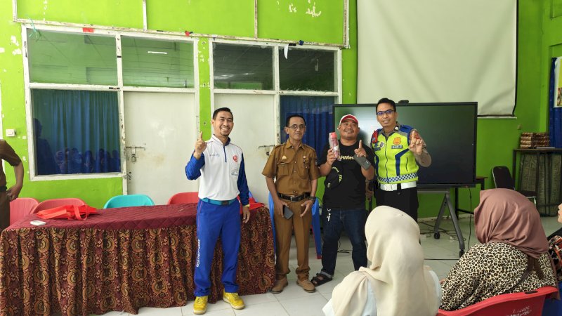 Bangun Budaya Selamat di Jalan, Asmo Sulsel Sambangi SMKN 3 Gowa Gaungkan #Cari_Aman