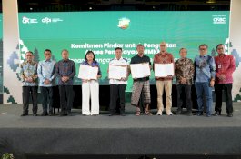 Industri & Kinerja Finansial (Fokus Pertumbuhan Pembiayaan & Kualitas Kredit)