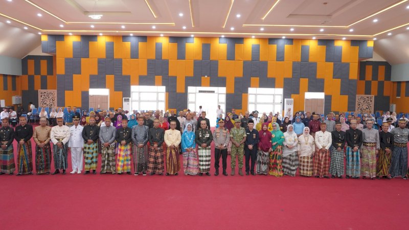 Bupati Wajo Lantik 81 ASN, Tekankan Jabatan sebagai Amanah