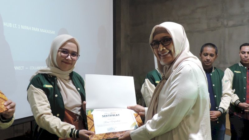 Pusat Pengembangan Bisnis dan Manajemen Kalla Institute (PPBM-KI) secara resmi menyelesaikan rangkaian program Human Resources Collegia (HR Collegia).
