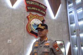 Antrean Panjang BBM di Gowa, Kapolresta Turunkan Personel dan Selidiki Penyebab Kelangkaan
