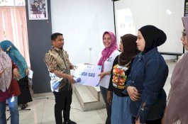 Perkuat UMKM Parepare, Pemkot Salurkan Bantuan Peralatan dan Bekali Pelaku Usaha