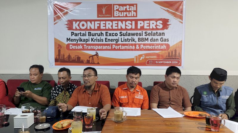 Konferensi Pers Partai Buruh Exco Sulawesi Selatan menyikapi krisis energi listrik, BBM dan gas di Makassar pada Selasa 15 September 2026. (Dok Rakyatku)