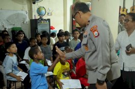 Persekutuan Oikumene Polda Sulsel Berbagi Kasih dan Sukacita di Panti Asuhan Titipan Kasih