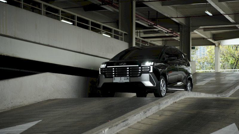 Hyundai STARGAZER Cartenz 