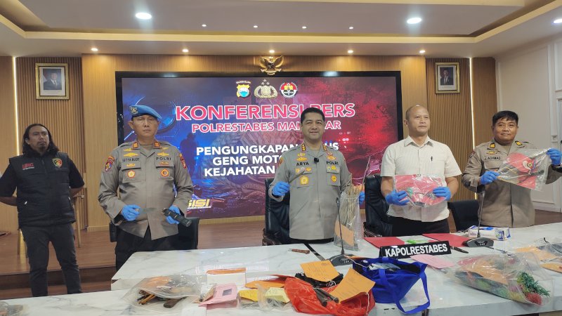 Rilis penangkapan geng motor di Mapolrestabes Makassar pada Kamis 24 September 2026. (Dok Rakyatku)