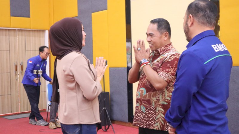 Bupati Wajo Buka Sekolah Lapang BMKG 2026, Dorong Petani Manfaatkan Informasi Cuaca dan Iklim