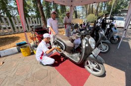 Praktis Tanpa Perlu ke Bengkel, Asmo Sulsel Sediakan Layanan Perawatan Motor Honda di Lokasi Kerja