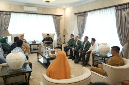 Pemkot Makassar dan UIM Kembangkan Jamur Tiram Putih
