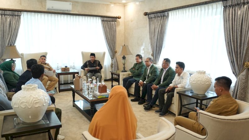 Pemkot Makassar dan UIM Kembangkan Jamur Tiram Putih