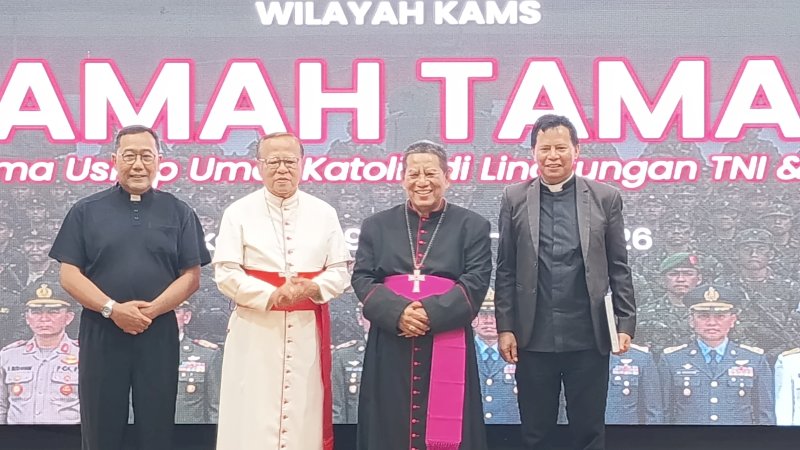 "Manusia perlu kuat dalam tiga hal: jasmani, mental, dan roh. Untuk kekuatan rohani, Kristus harus menjadi inspirator utama bagi kita dalam mengabdi dan menjaga tanah air baik di darat, laut, maupun udara," ujar Mgr. Fransiskus Nipa