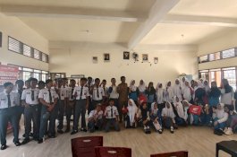 Tekan Angka Kecelakaan Usia Muda, Asmo Sulsel Gelar Edukasi Safety Riding di SMKN 1 Bone