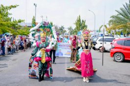 Bupati dan Wakil Bupati Wajo Hadiri Sengkang Silk Fashion Karnaval, Dorong Sutera Wajo Mendunia
