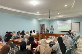 Kordiv Humas Bawaslu Sulsel Bedah Pengawasan Pemilu di Era Digital, di Unhas