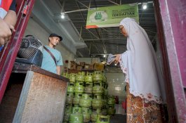Pastikan Kecukupan Stok, Pertamina Patra Niaga Regional Sulawesi Genjot Penyaluran LPG 3 Kg hingga 136 Persen