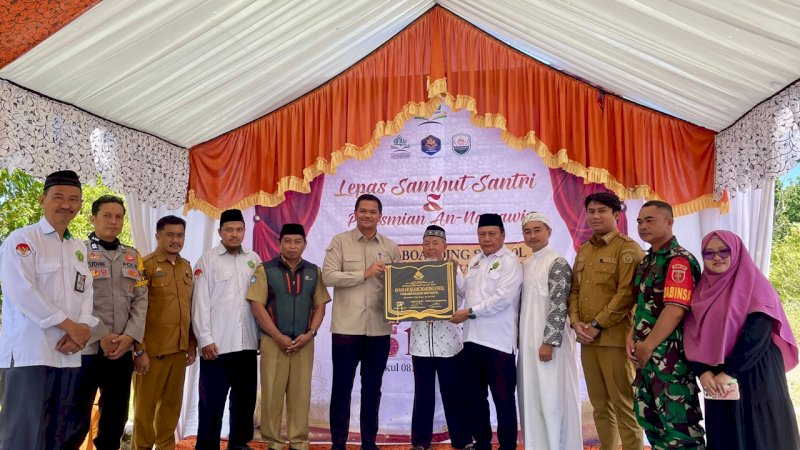 Raih Akreditasi A, Bupati Bantaeng Beri Bantuan Pembangunan Asrama Pesantren An-Nawawi