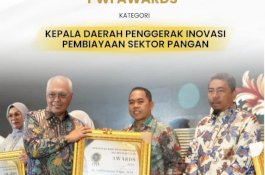 Bupati Wajo Andi Rosman Raih PWI Awards, Diapresiasi atas Inovasi Pembiayaan Sektor Pangan