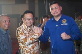 Darmawangsyah Muin Hadiri Pelantikan Adnan Purichta Pimpin Taekwondo Sulsel