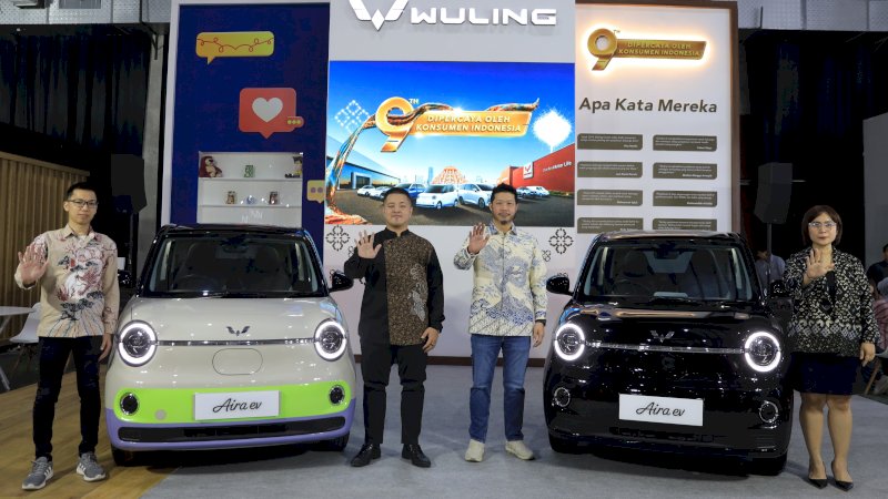 Wuling Motors menghadirkan Aira ev di GIIAS Makassar 2026 dengan harga mulai Rp169,8 juta. Mobil listrik ini tersedia dalam dua varian dan ditawarkan melalui program Deal n Drive selama pameran berlangsung