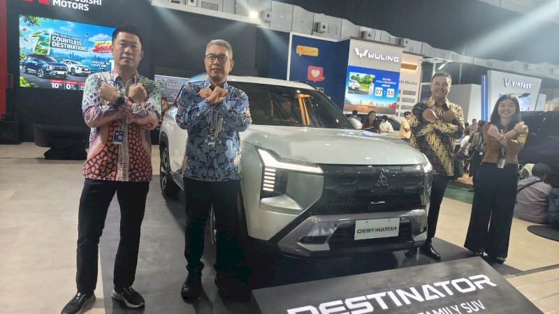 PT Bosowa Berlian Motor menghadirkan program penjualan khusus Mitsubishi Motors dalam ajang GIIAS Makassar 2026. Konsumen berkesempatan mendapatkan keuntungan hingga Rp10 juta melalui program Lucky Dip dan Spinning Wheel selama pameran berlangsung.