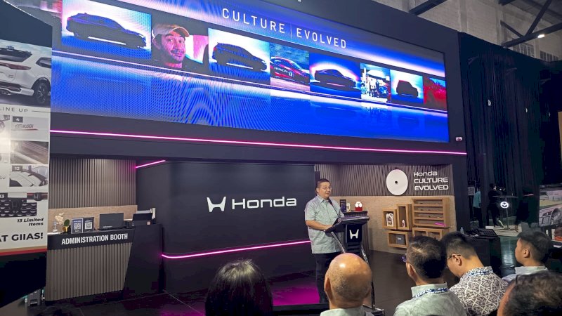 Honda menghadirkan sejumlah kendaraan unggulan dan program penjualan khusus dalam ajang GIIAS Makassar 2026. Melalui PT Prospect Motor, Honda menawarkan cicilan mulai Rp1 jutaan per bulan, cashback tukar tambah hingga Rp10 juta, serta kesempatan mencoba langsung tiga model kendaraan.