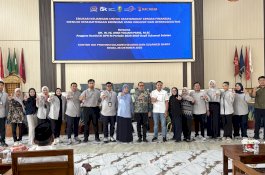OJK dan Andi Yuliani Paris Ingatkan Warga Sinjai Tak Tergiur Investasi Bodong