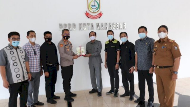 Kapolrestabes Makassar, Kombes (Pol) Witnu Urip Laksana di DPRD Makassar.