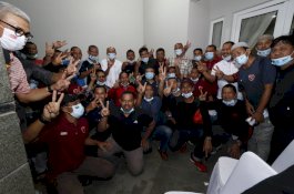 Makan Malam Bersama Mantan Punggawa PSM, Erwin Aksa Ajak ke TPS Jadi Bagian dari Perubahan