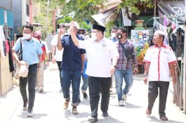 Kunjungi Pulau Barrang Caddi, Appi Janjikan Mess Pelajar, Listrik, dan hingga Subsidi Kapal Penumpang