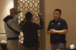 Wujud Nyata Aksi Lawan Covid-19 Appi-Rahman, Erwin Aksa: Kami Sudah Bagi 4 juta Masker