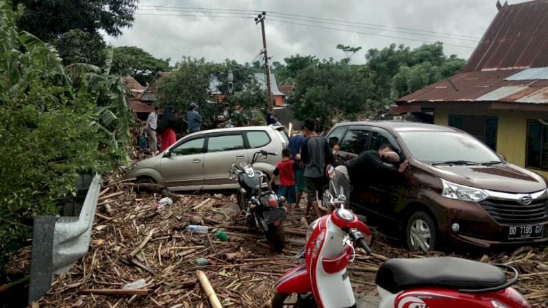 Usai Banjir Bandang Jeneponto, Basarnas Temukan Jasad dengan Perhiasan Emas