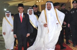 Arab Saudi Gratiskan Biaya Lisensi untuk Haji dan Umrah